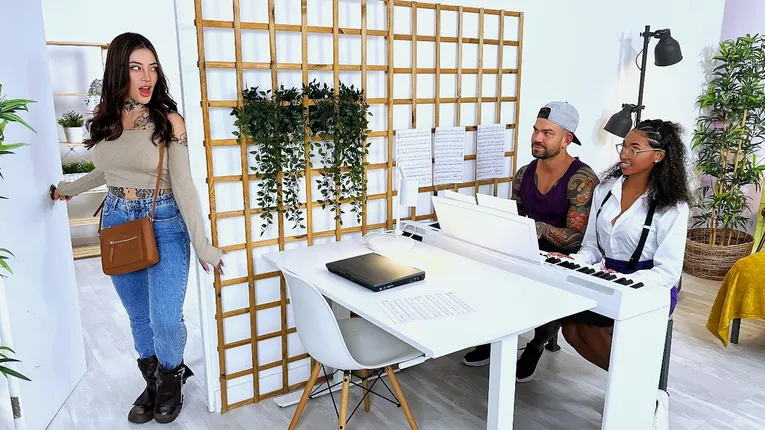 Barbie Rous – Fucking The Piano Tutor