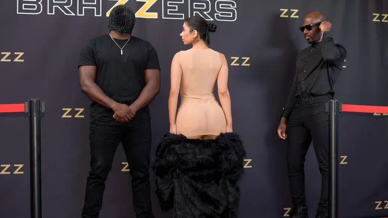 Brazzers Loves Violet’s Asshole – Violet Myers, Mannie Coco