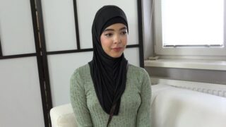 [SexWithMuslims] Kubera Fortuna – Babe in hijab really needs a job