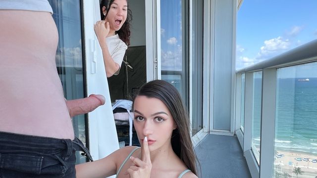 [Mofos] Summer Renee – We Want A Late Check Out