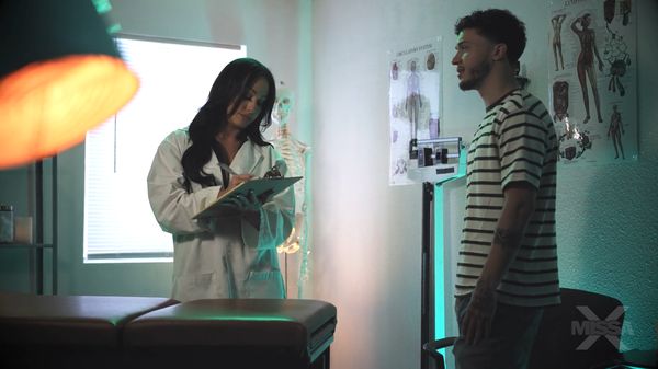 [MissaX] Jennifer White – Dr. Mom