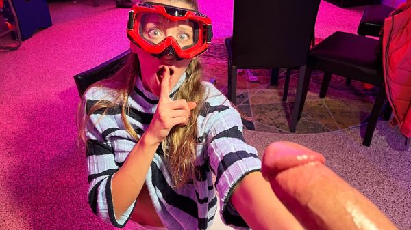 [Mofos] Addison Vodka – Apres Skeet