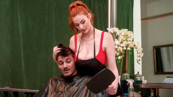[Brazzers] Abigaiil Morris – Barber Shop Boning