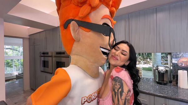 [PornDudeCasting] Melissa Moore Fills Up on Porn Dude Sausage